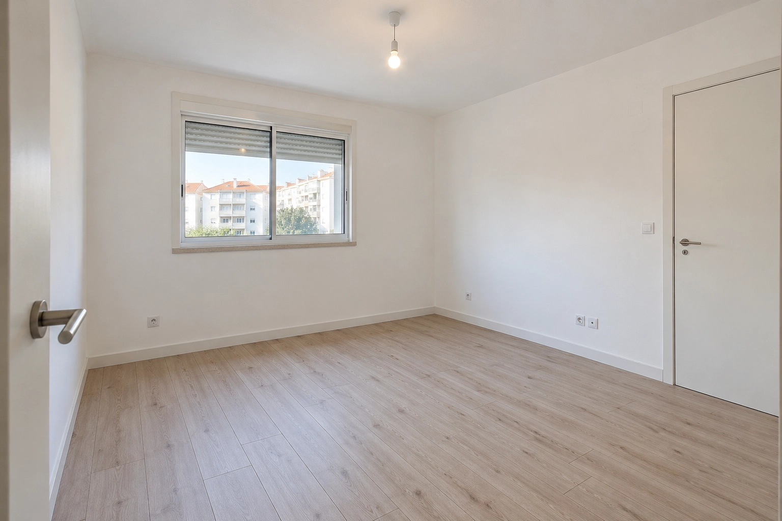Virtual Stage property photograph 3, original